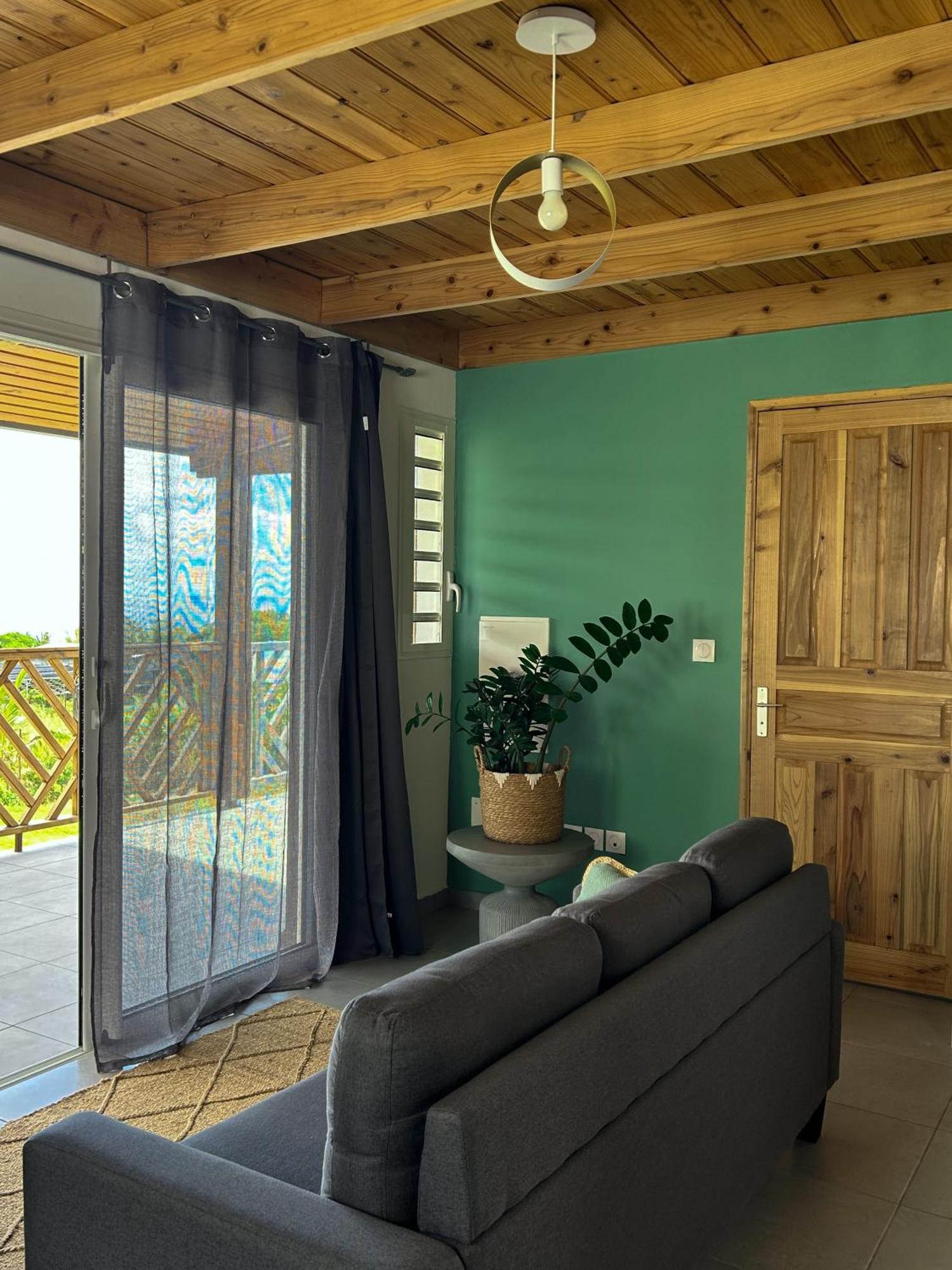 Logement Emeraude Sainte-Rose Exterior foto